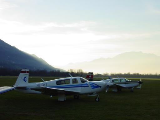 www.kienzi.ch - flights - 20. Dezember 2003 - HB-DHY Locarno-Gotthard ...